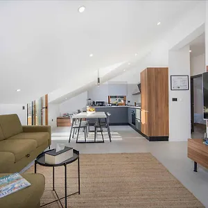 Oleander Urban Suites, High-speed Internet, At 250, Pet Friendly Appartement Trogir